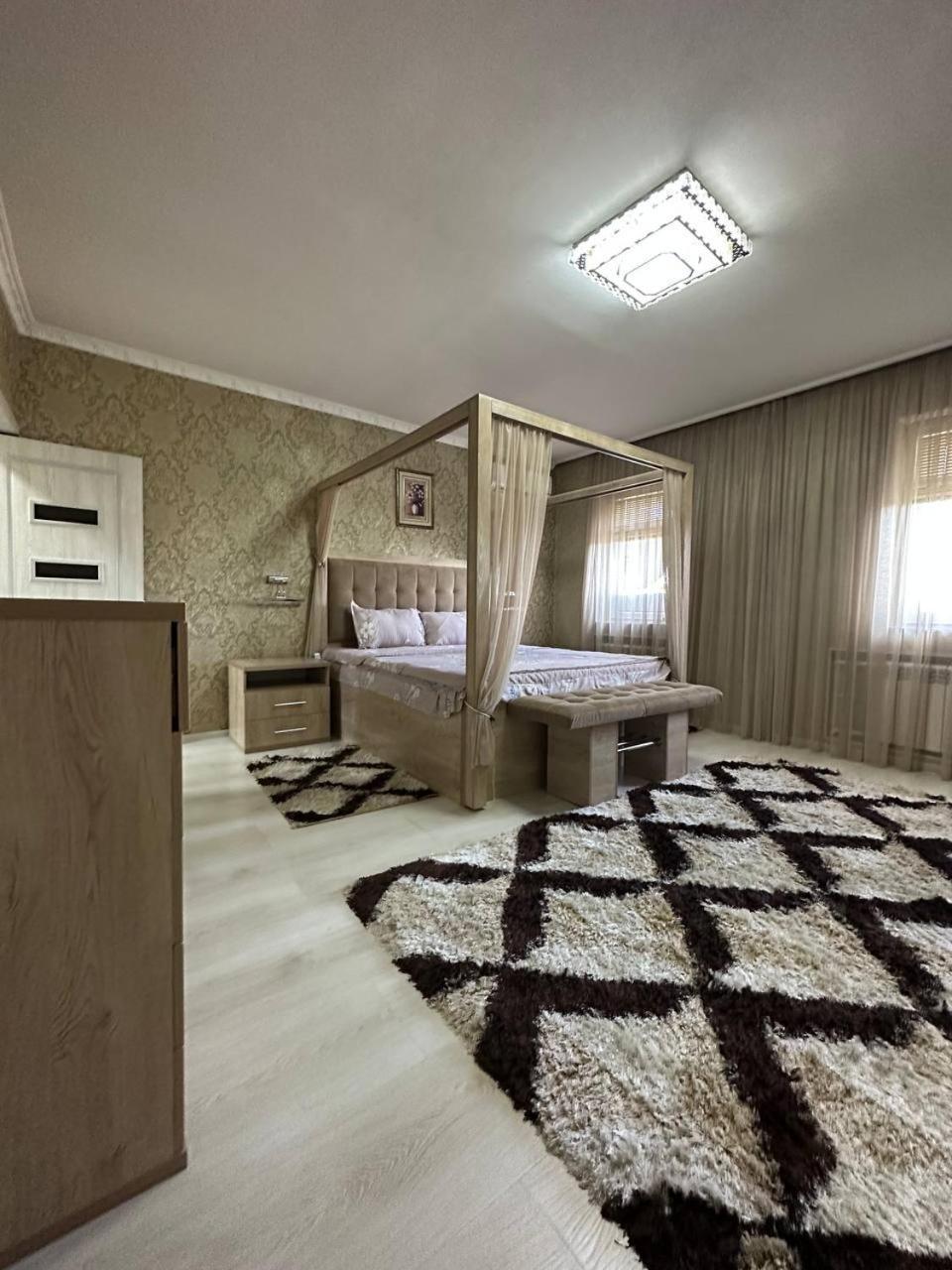 Hi-Tech Apartment In City Center Tashkent Luaran gambar